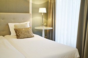 Komfort-/Deluxe-Zimmer